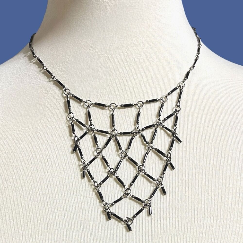 Vintage Bib Necklace Black Beaded Cage Lattice Mesh Boho Aged Delicate Unique - Picture 7 of 7